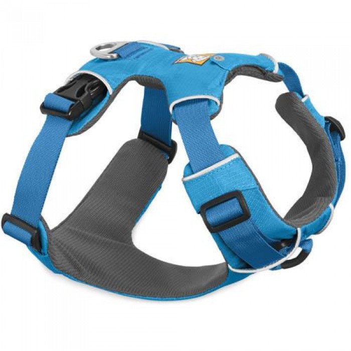 Ruffwear Front Range harnas blauw is een wandeltuig, maar ook geschikt wanneer u uw een handje wilt helpen wanneer hij een trap op moet lopen